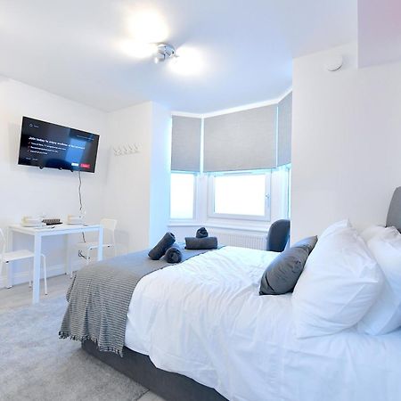 Central London Luxury Studios Fulham Close To Underground Newly Refurbished Londres Exterior foto