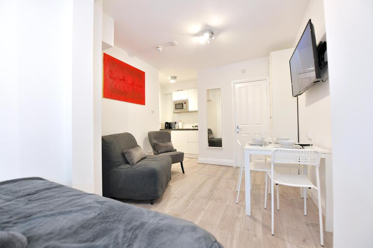 Central London Luxury Studios Fulham Close To Underground Newly Refurbished Londres Exterior foto
